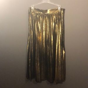 Zara woman Gold pleated skirt size L